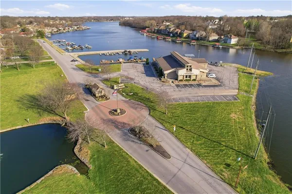 $439,900 | 209 Saponi Lane, Lake Winnebago, MO 64034