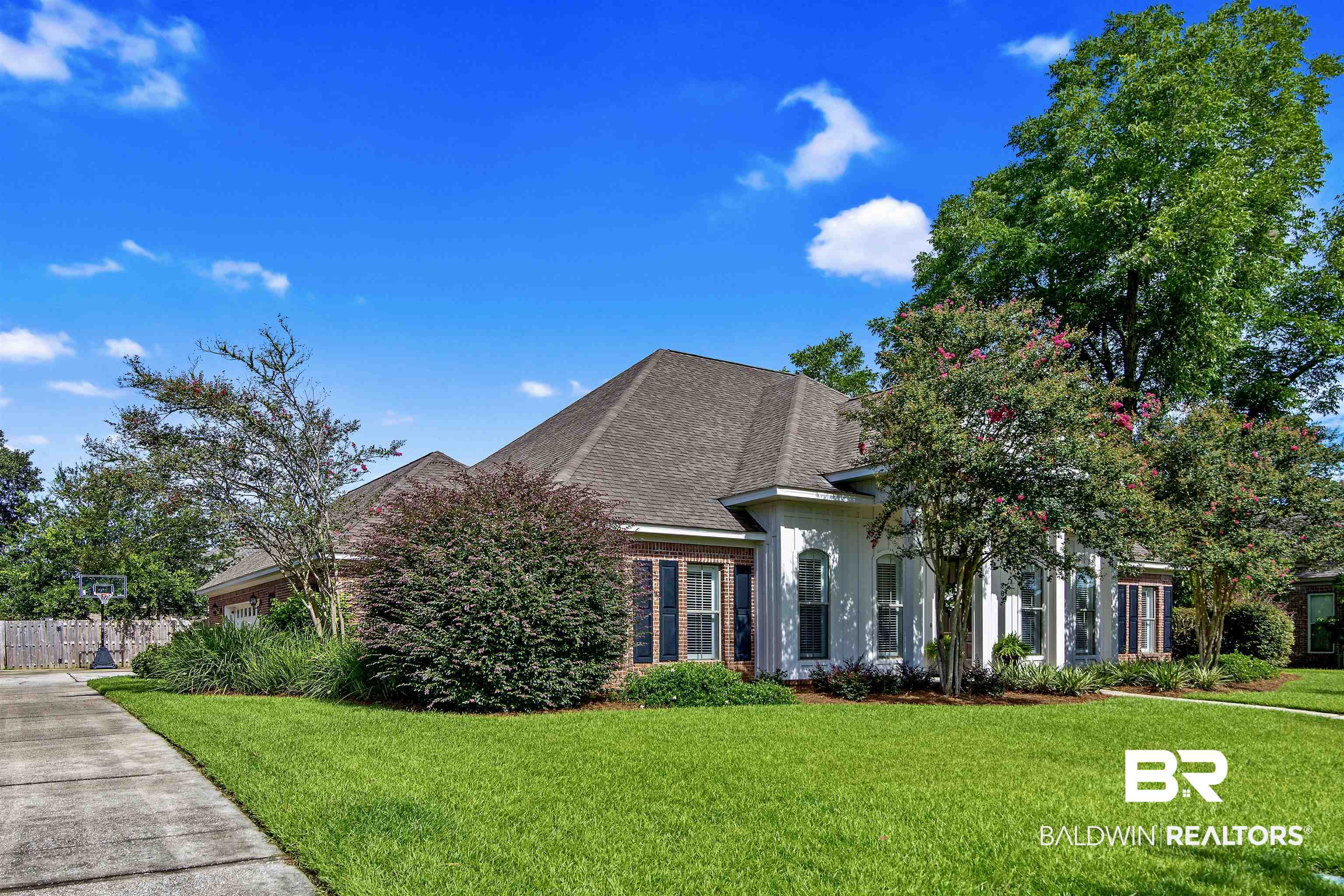 807 Darrah Street Fairhope, AL 36532 - Photo 3 of 34