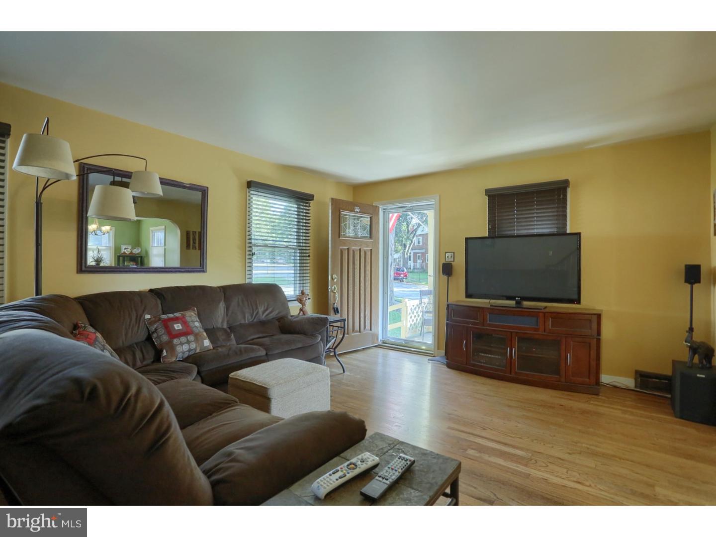 201 Sycamore Road Reading, PA 19611 - Photo 2 of 25
