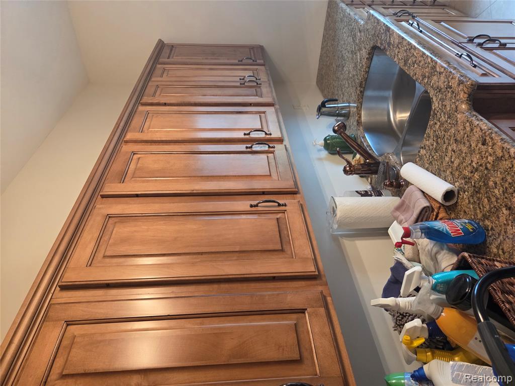 900 North Maxfield Road Brighton, MI 48114 - Photo 18 of 30