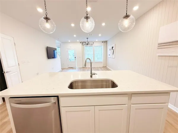 $2,700 | 11376 Blue Bay Drive, Orlando, FL 32832