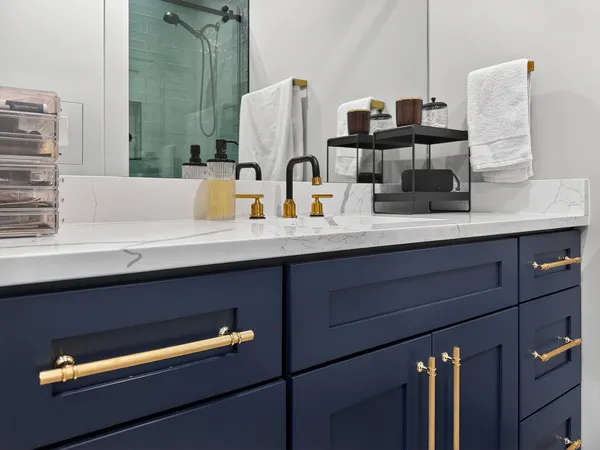 $5,800 | 2451 North Albany Avenue, Unit 1, Chicago, IL 60647