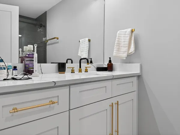 $5,800 | 2451 North Albany Avenue, Unit 1, Chicago, IL 60647