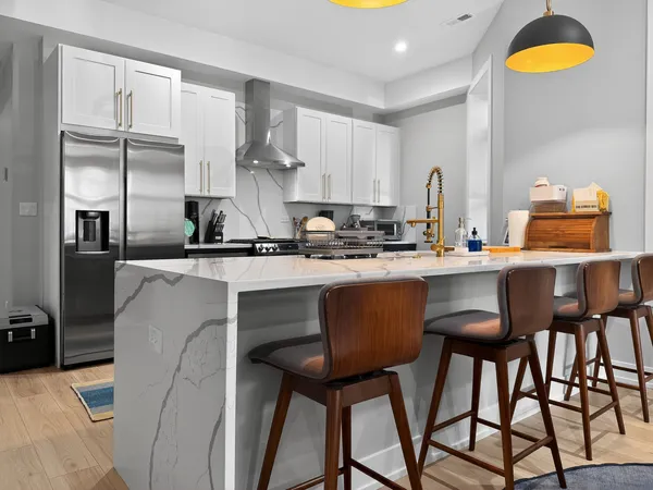 $5,800 | 2451 North Albany Avenue, Unit 1, Chicago, IL 60647