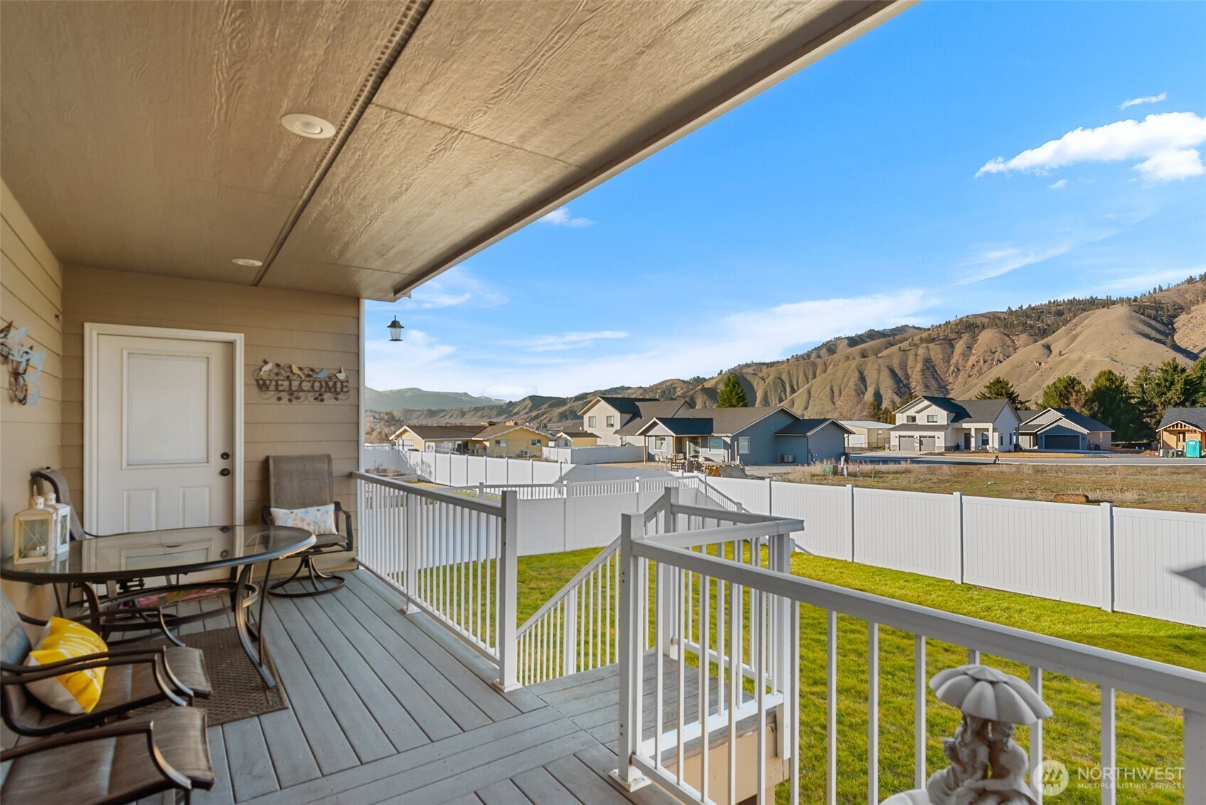 105 Cascade Place Cashmere, WA 98815 - Photo 38 of 39 a view of a balcony with chairs