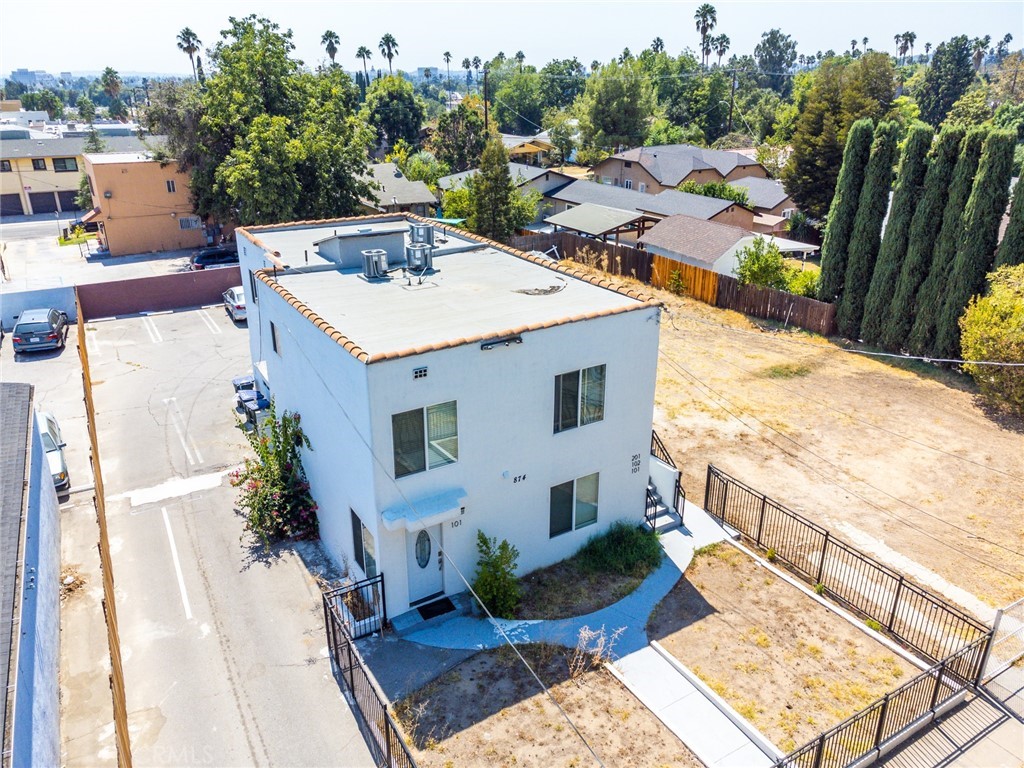 874 East Ladera Street Pasadena, CA 91104 - Photo 1 of 10 a view of a house with backyard and sitting area
