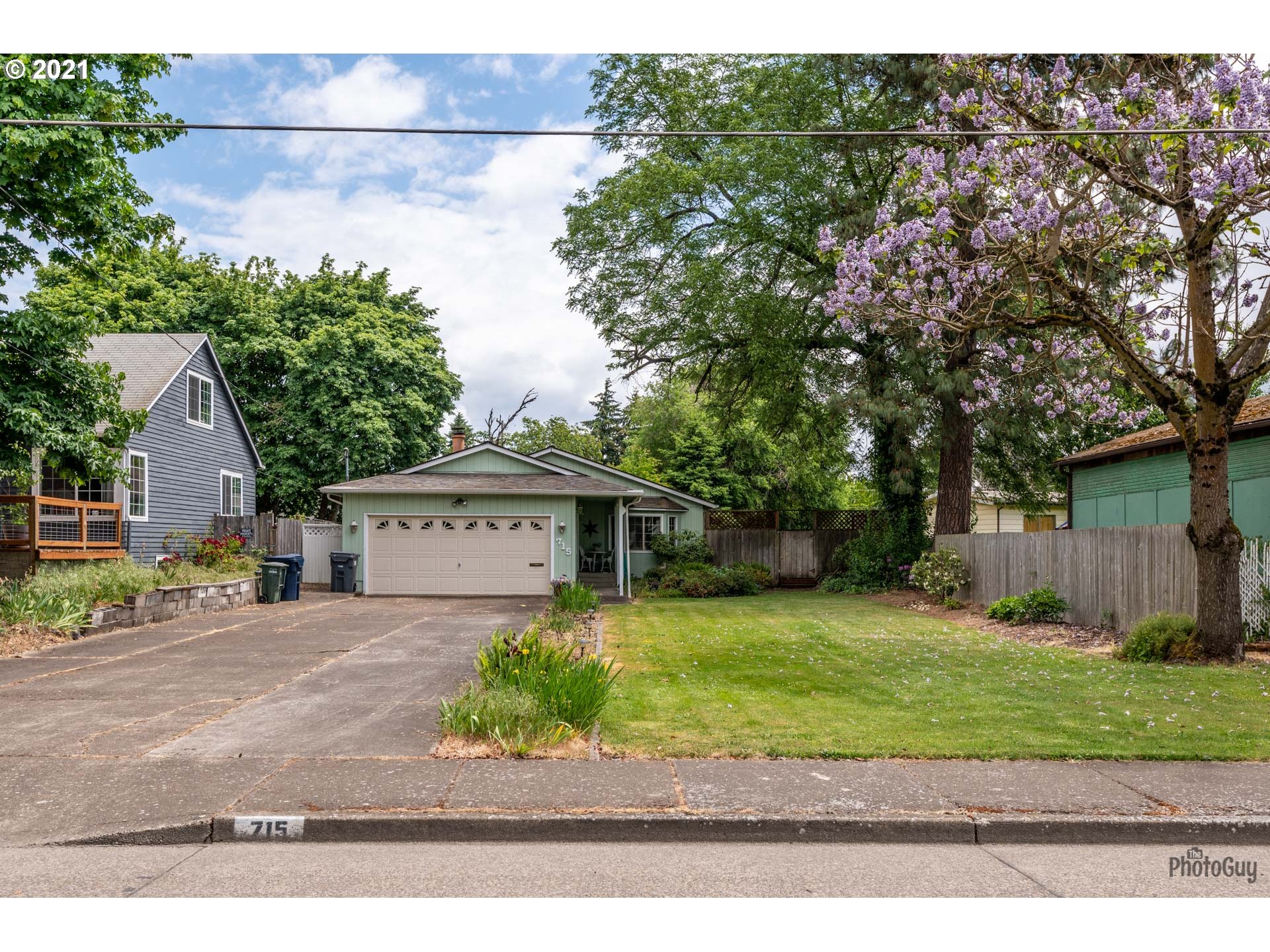 715 North Bertelsen Road Eugene, OR 97402 - Photo 1 of 28 Gallery Image 1