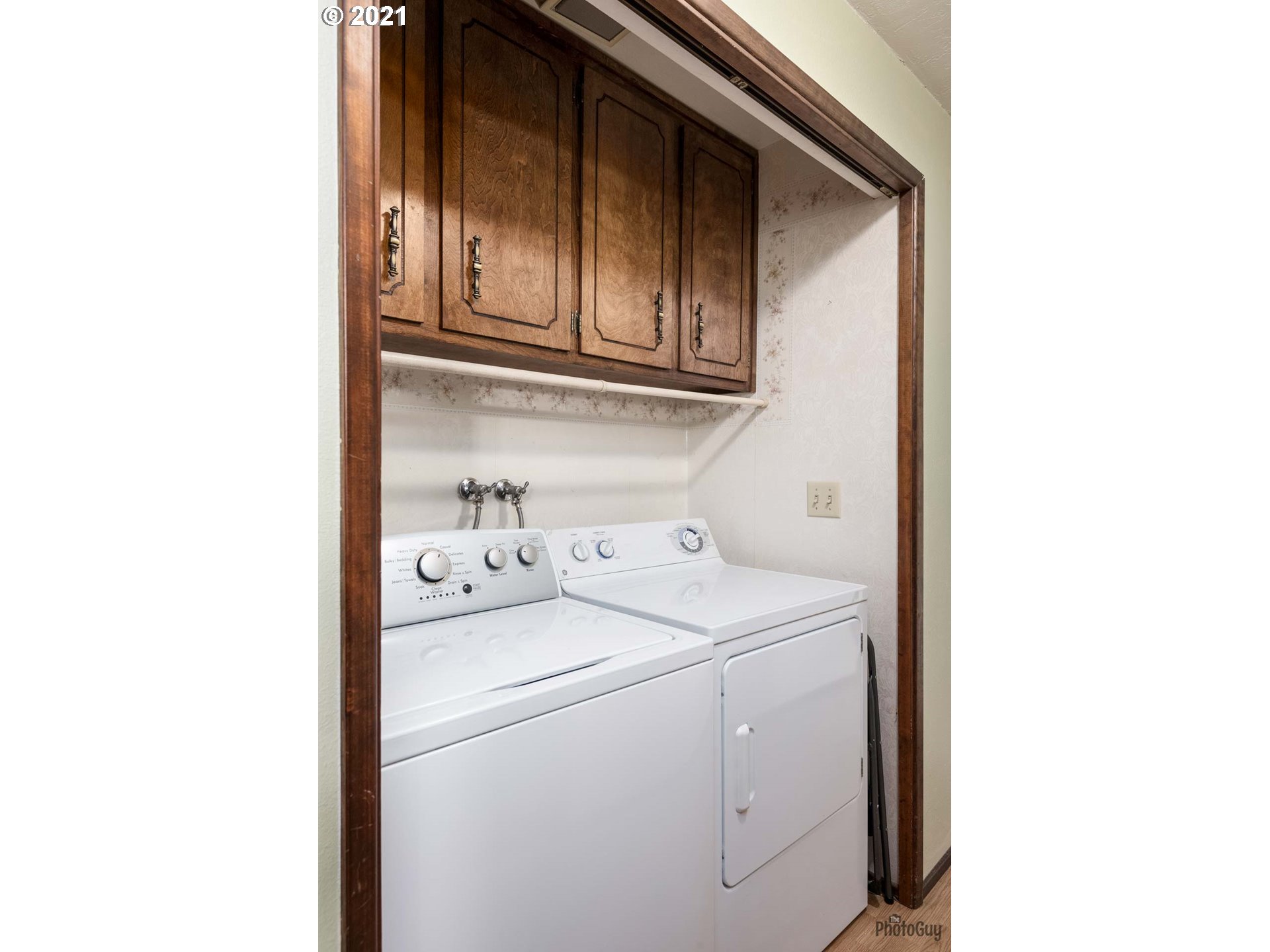 715 North Bertelsen Road Eugene, OR 97402 - Photo 15 of 28 Gallery Image 15