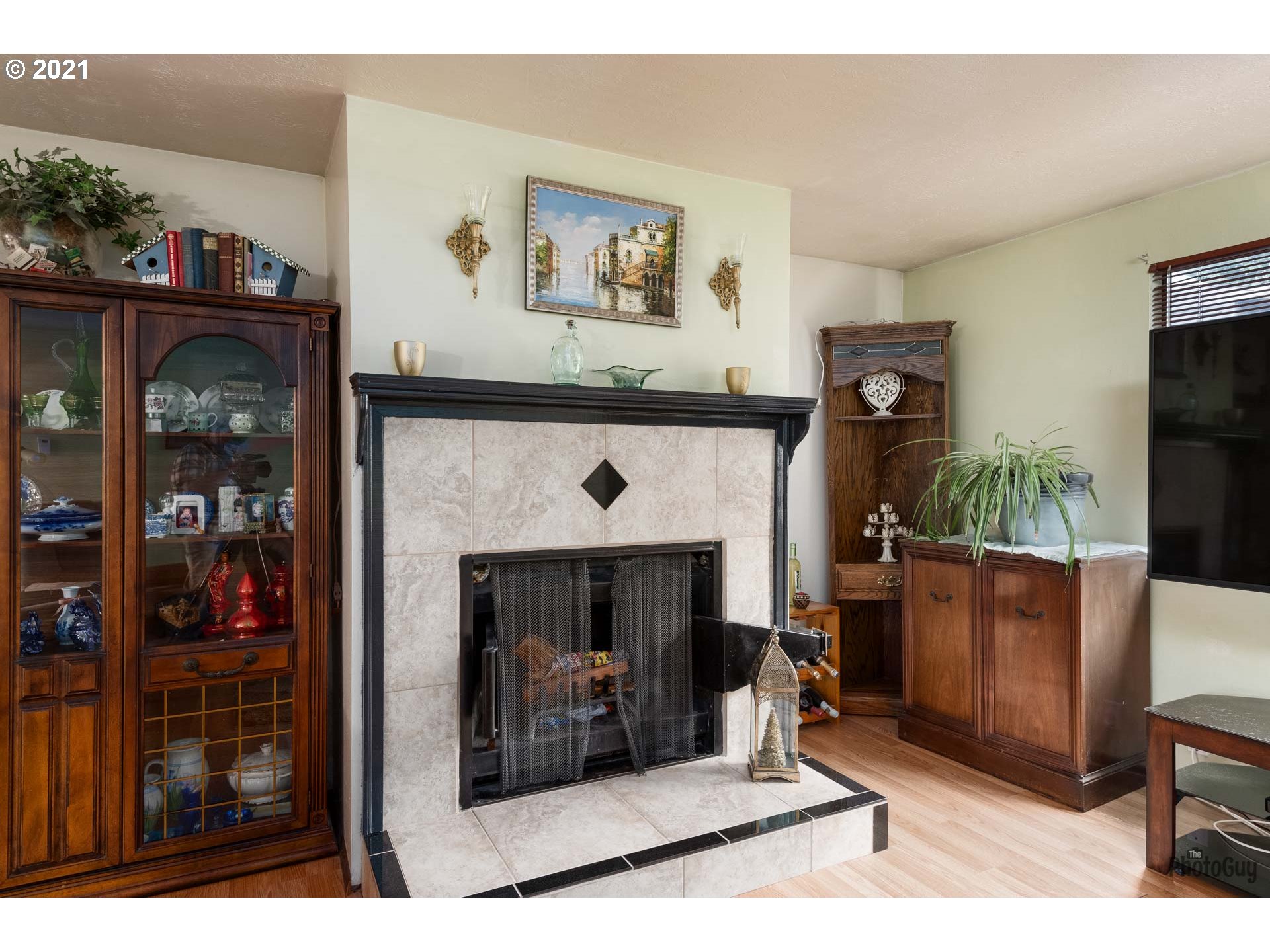 715 North Bertelsen Road Eugene, OR 97402 - Photo 7 of 28 Gallery Image 7