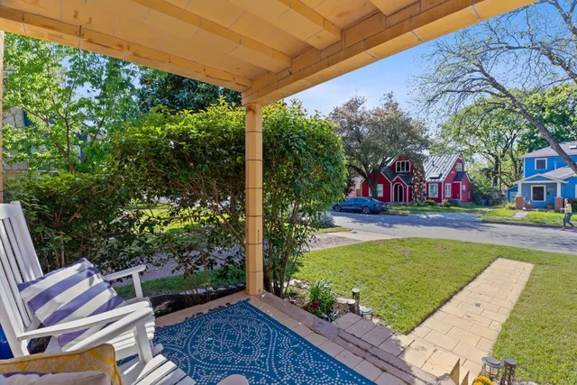 a view of outdoor space yard and patio