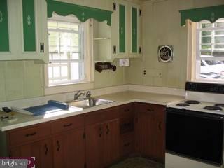 306 West Rose Valley Road Wallingford, PA 19086 - Photo 4 of 6