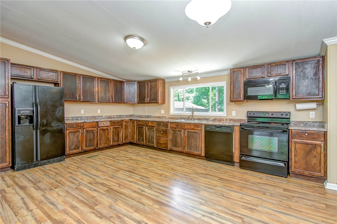 221 Spake Road, Unit PENDLETON Pendleton, SC 29670 - Photo 3 of 36