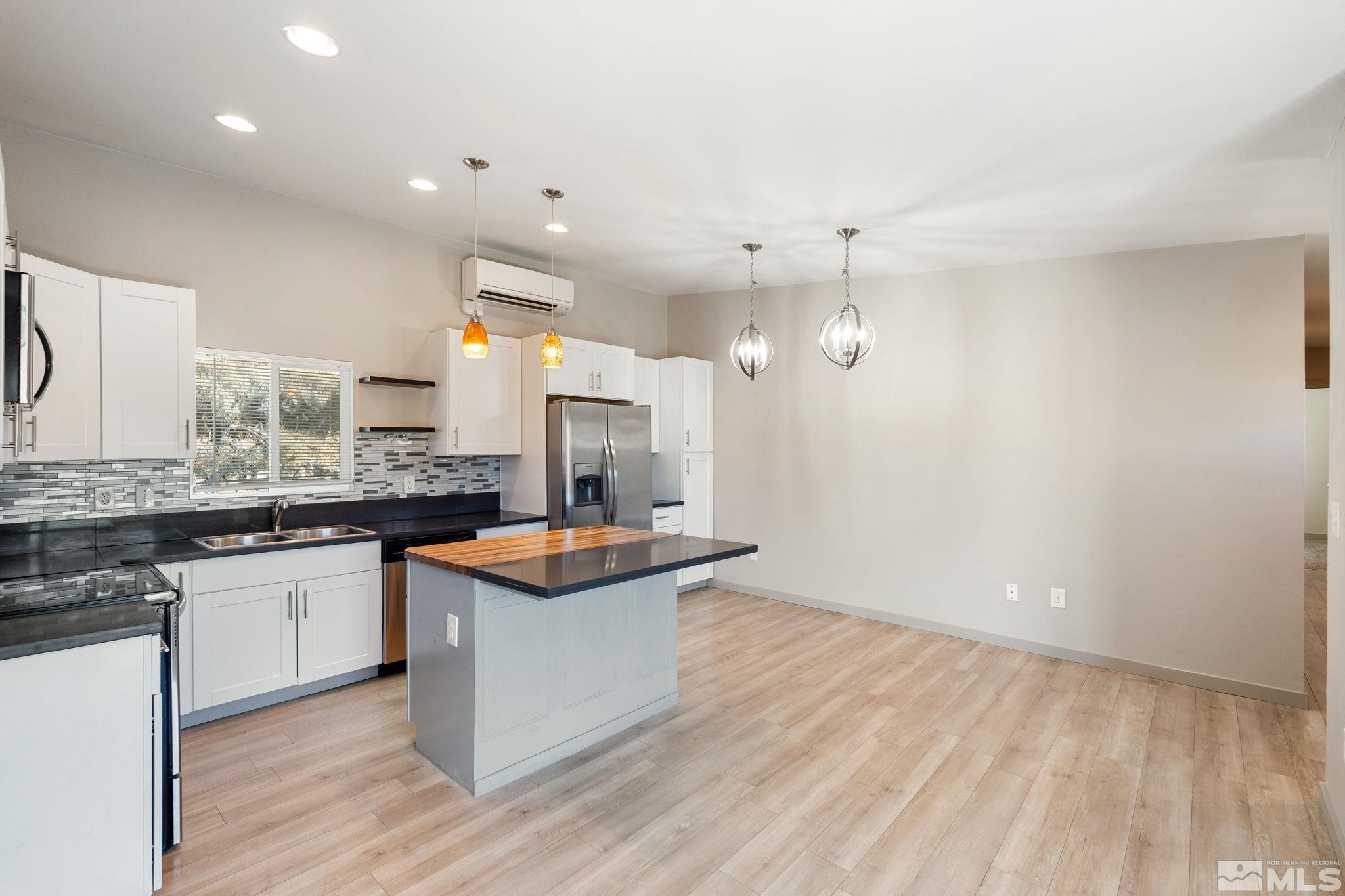 3175 Cashill Boulevard Reno, NV 89509 - Photo 8 of 39 Photo 8