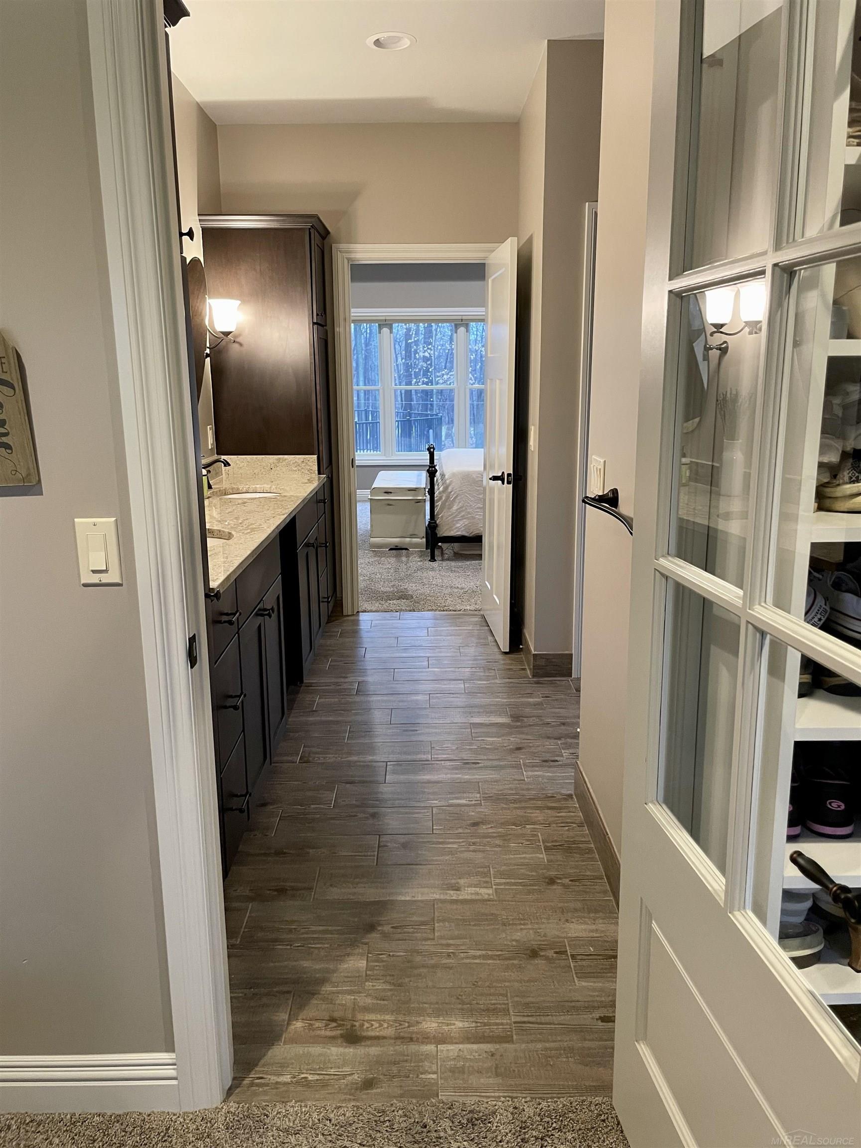 9364 Ellis Road Clarkston, MI 48348 - Photo 33 of 60 50099220-32.JPG