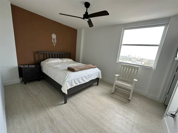 $2,900 | 1 Glen Royal Parkway, Unit 1613, Miami, FL 33125