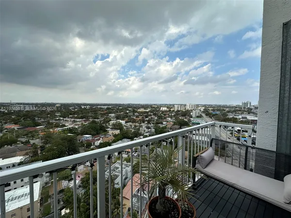 $2,900 | 1 Glen Royal Parkway, Unit 1613, Miami, FL 33125