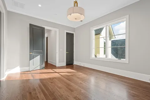 a potted plant sitting on the side of a building