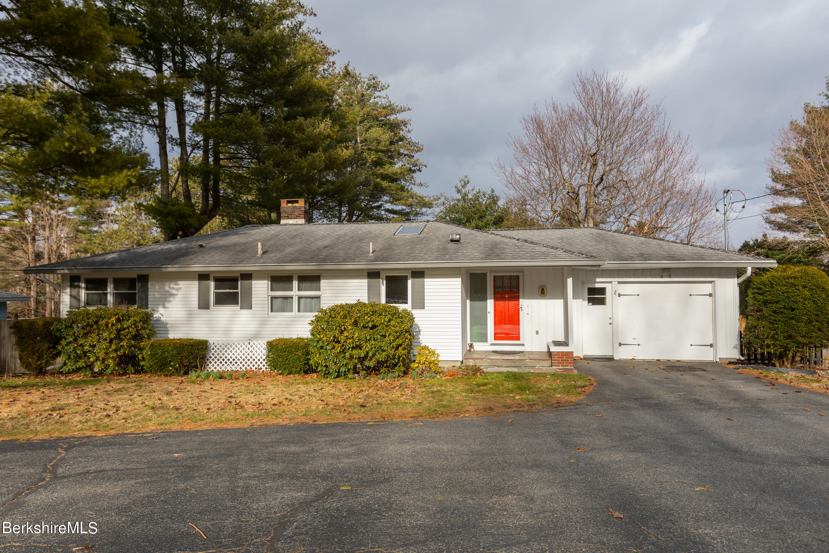 60 Partridge Road Pittsfield, MA 01201 - Photo 1 of 47 60 Partridge Road