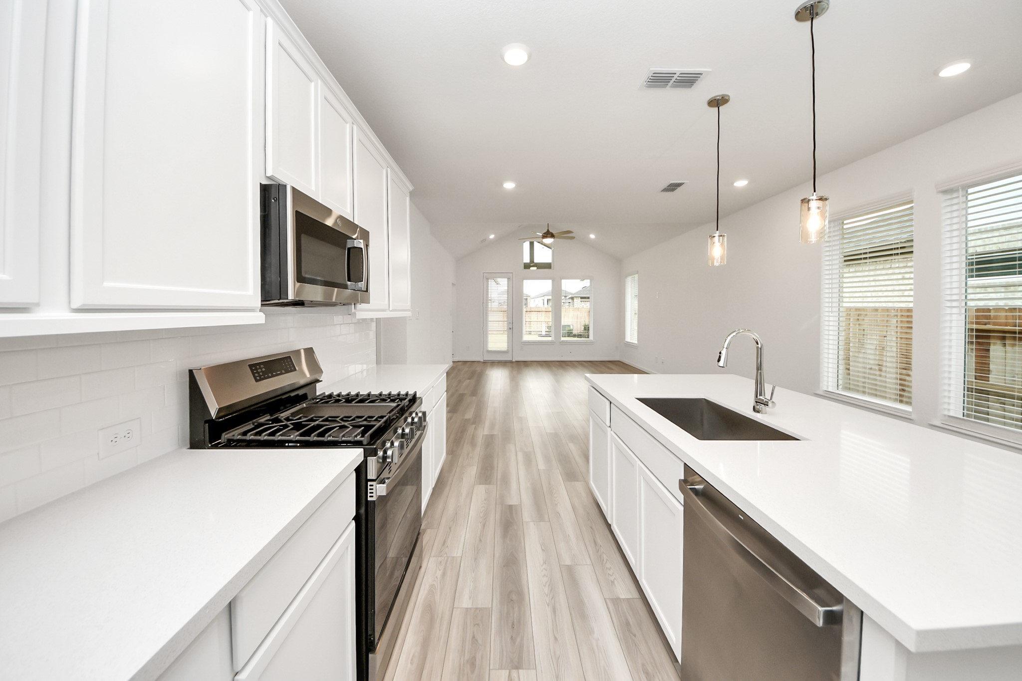 22122 Strathfield Circle Cypress, TX 77433 - Photo 13 of 44