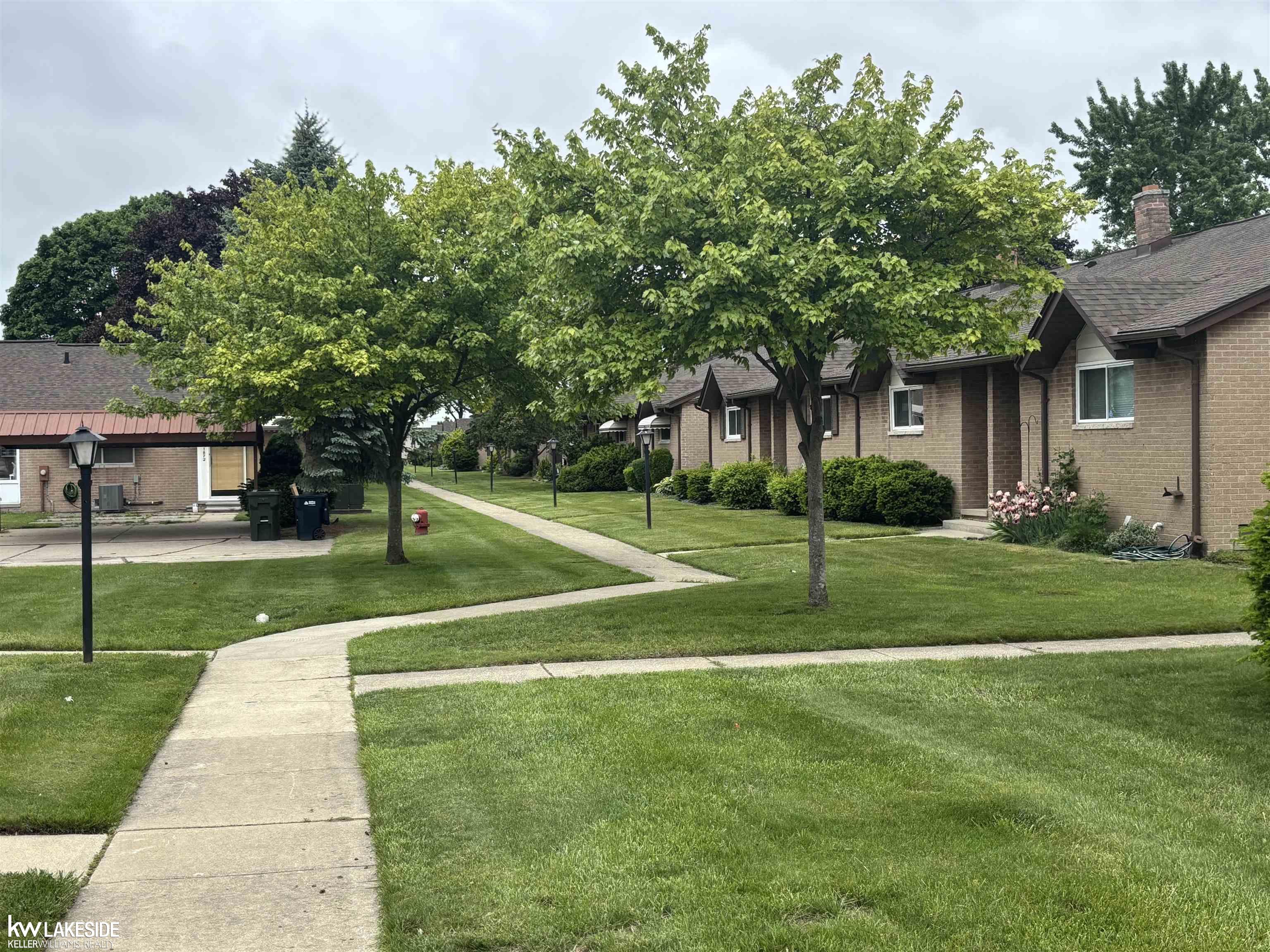 8401 18 18 Mile Road, Unit 154 Sterling Heights, MI 48313 - Photo 1 of 28