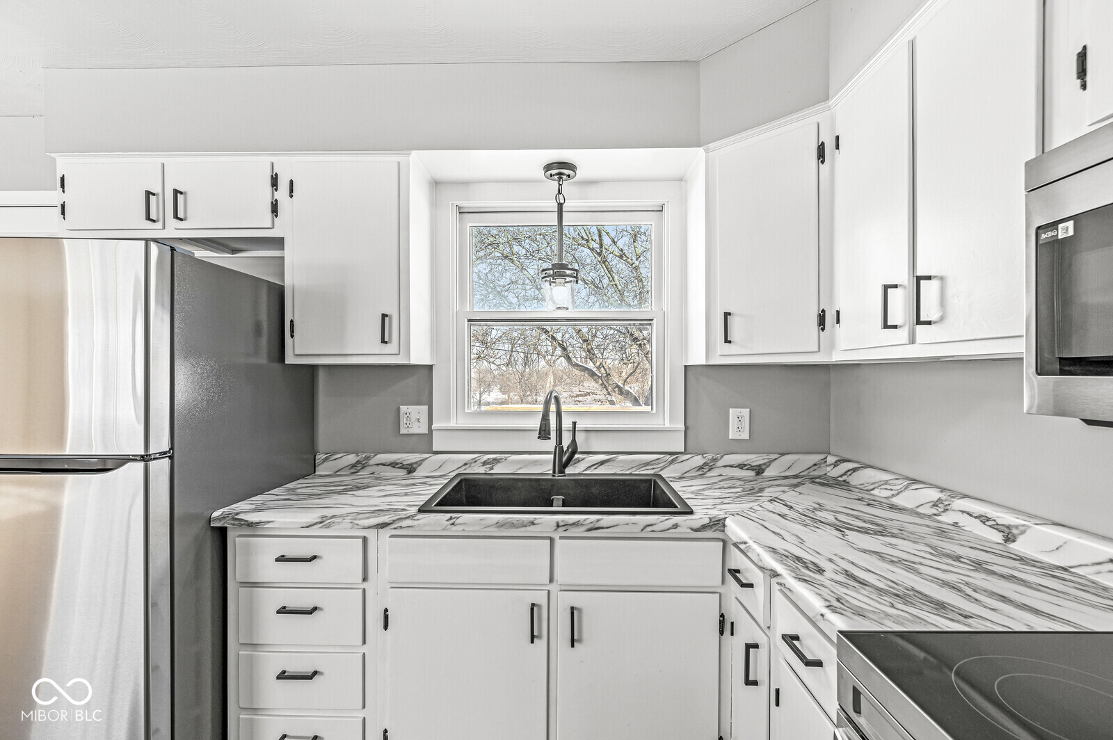 2244 Morris Road Indianapolis, IN 46217 - Photo 10 of 38 Gallery Image 10