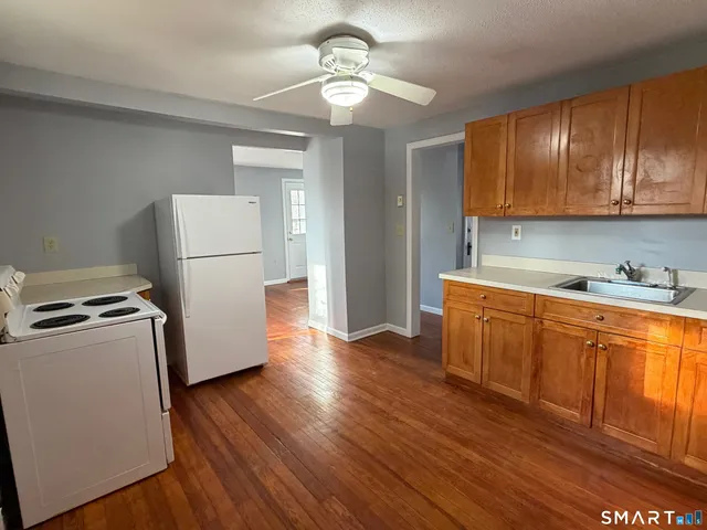 $1,600 | 3 Greenwood Street, Unit 2, Watertown, CT 06795