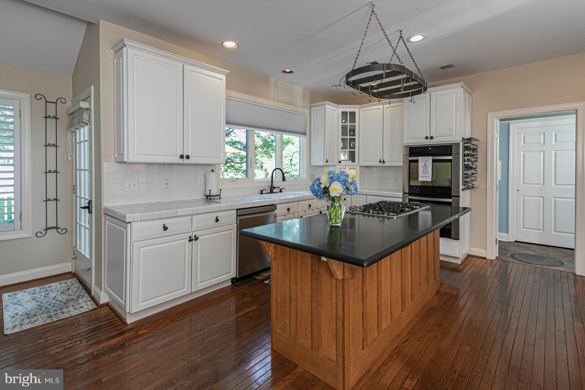 173 Christopher Drive Princeton, NJ 08540 - Photo 30 of 51 Kitchen with door to deck at left