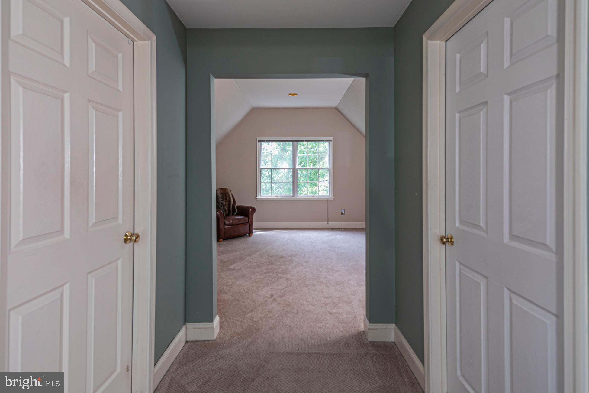 173 Christopher Drive Princeton, NJ 08540 - Photo 42 of 51 Sitting room off of main suite