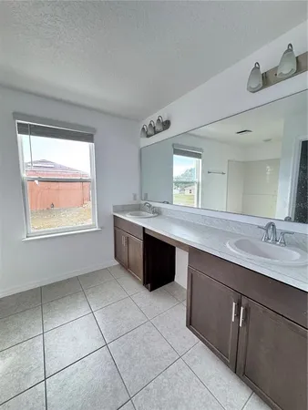 $2,400 | 803 James Drive, Kissimmee, FL 34759