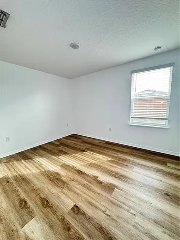 $2,400 | 803 James Drive, Kissimmee, FL 34759