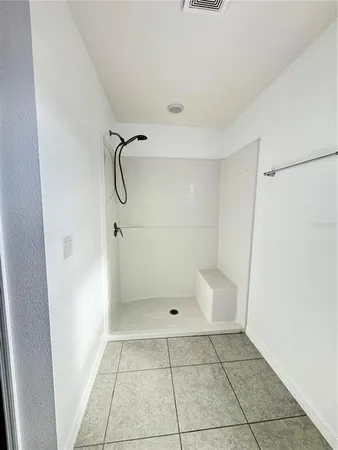 $2,400 | 803 James Drive, Kissimmee, FL 34759