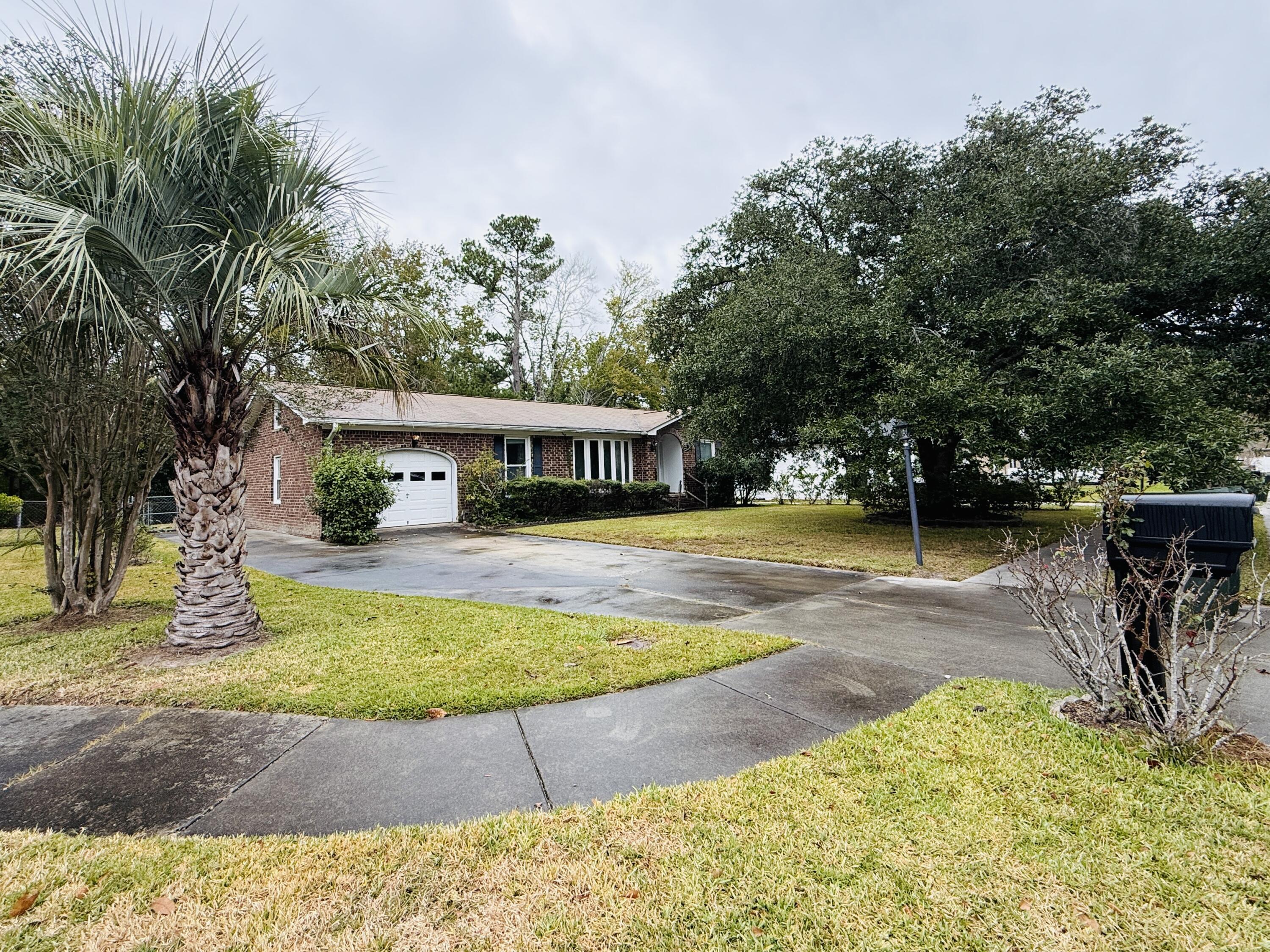 226 Loblolly Circle Ladson, SC 29456 - Photo 2 of 23 IMG_1537