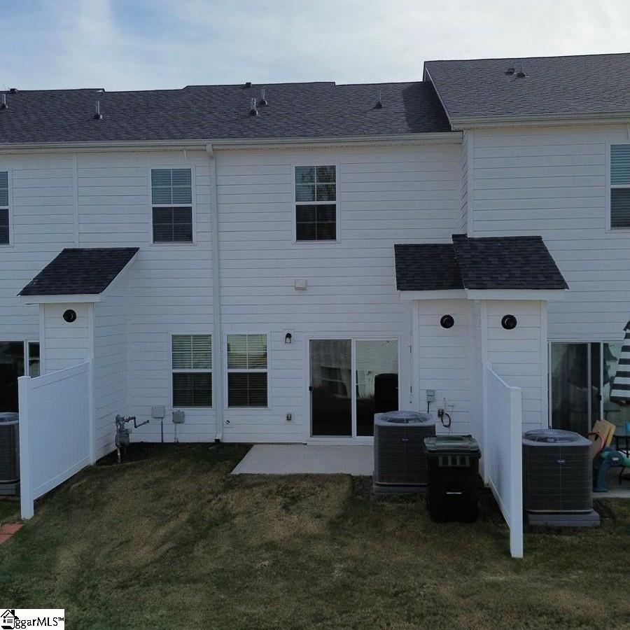 916 Yarn Way Greer, SC 29651 - Photo 3 of 30