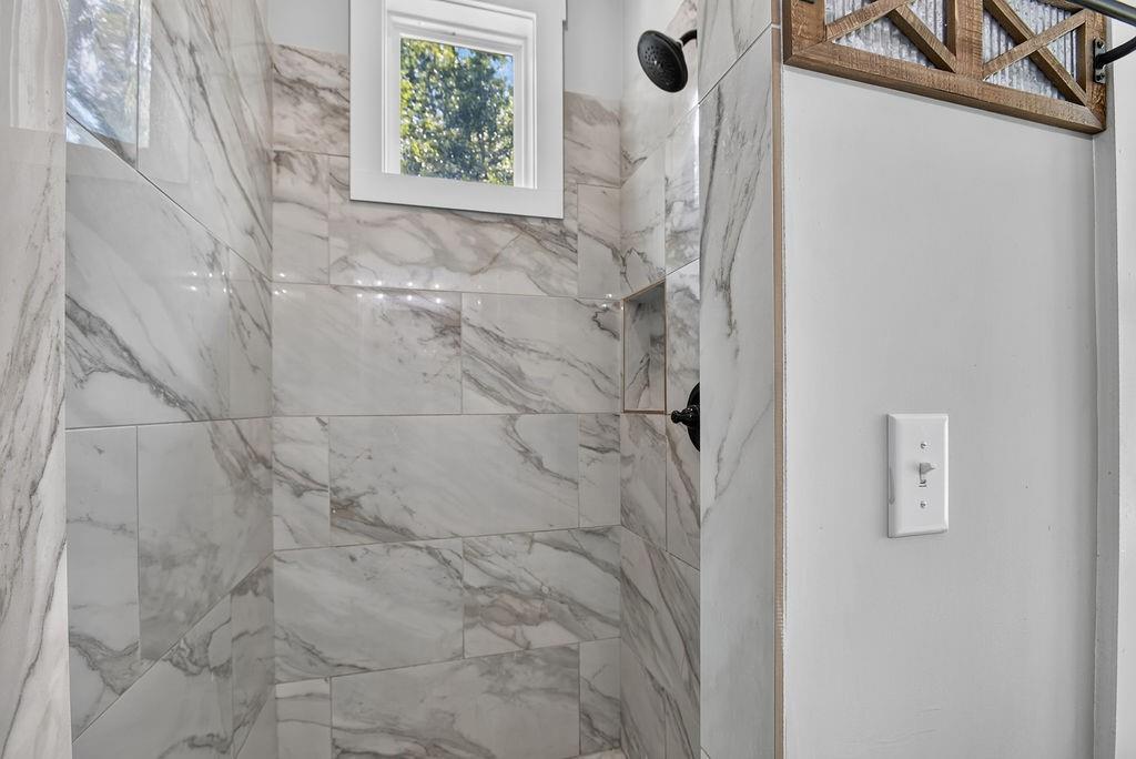 54 Roscoe Road Newnan, GA 30263 - Photo 9 of 31 Gallery Image 9