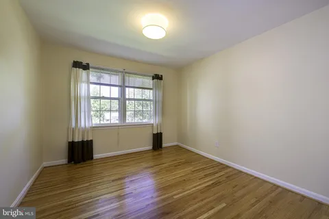 $650,000 | 5 Olivewood Court, Greenbelt, MD 20770