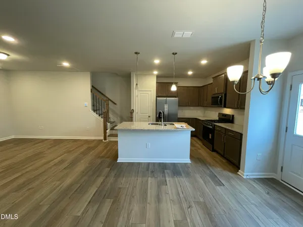 $1,800 | 216 Broomside Avenue, Raleigh, NC 27603
