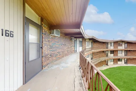 $55,000 | 2306 Holiday Terrace, Unit 166, Lansing, IL 60438