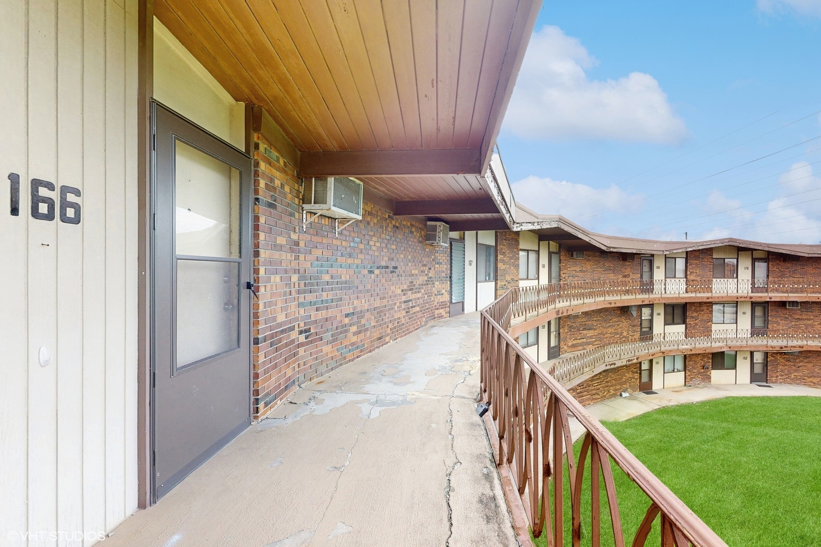 2306 Holiday Terrace, Unit 166 Lansing, IL 60438 - Photo 12 of 13 a view of an entryway