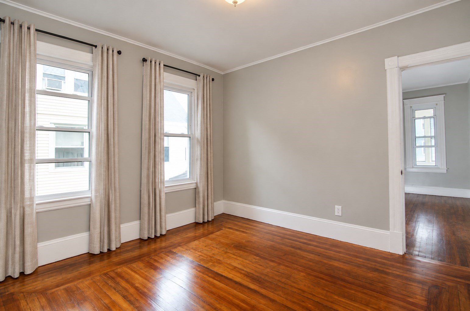 45 Middlesex Street Springfield, MA 01109 - Photo 7 of 10 Gallery Image 7