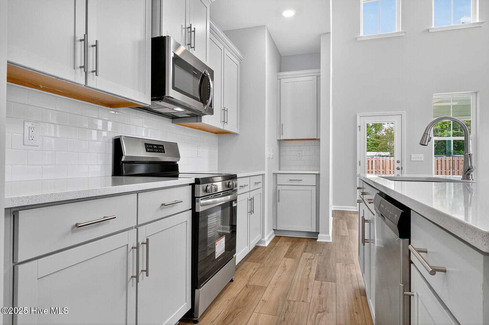 2233 Star Shower Way Leland, NC 28451 - Photo 7 of 47 FMWeb04