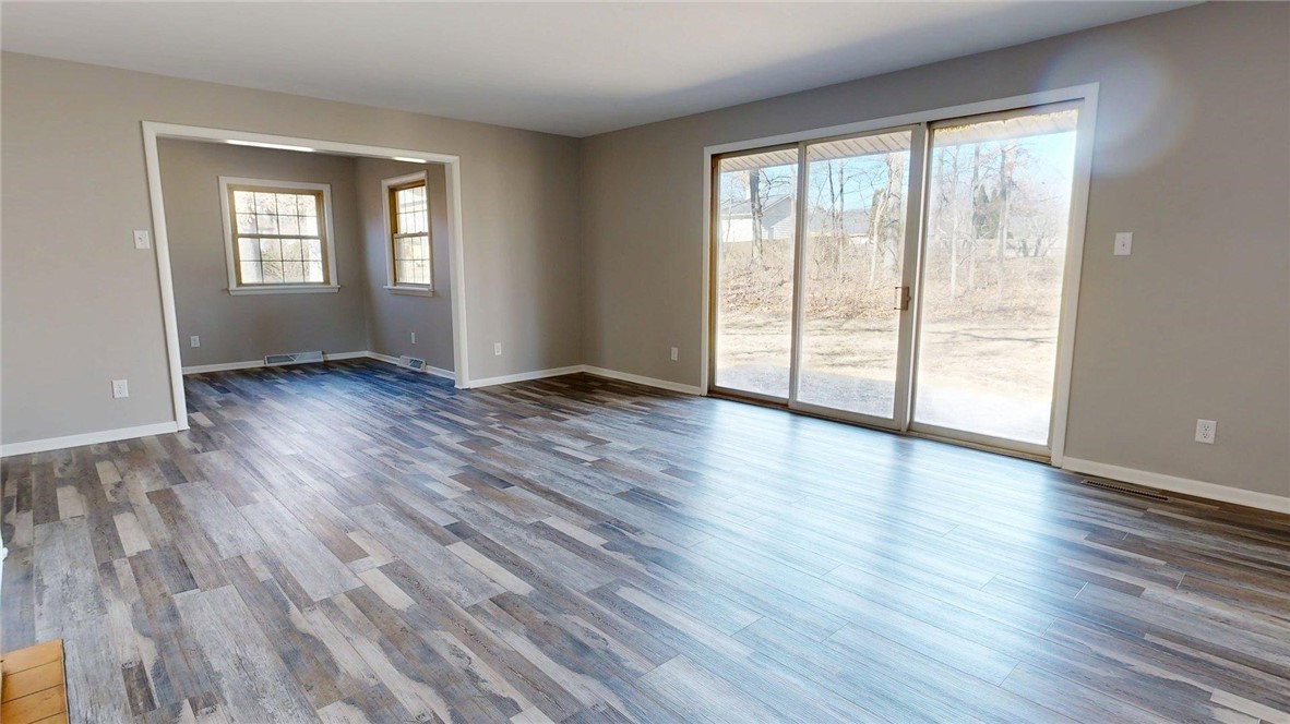 3280 East Oakwood Avenue Decatur, IL 62521 - Photo 8 of 32