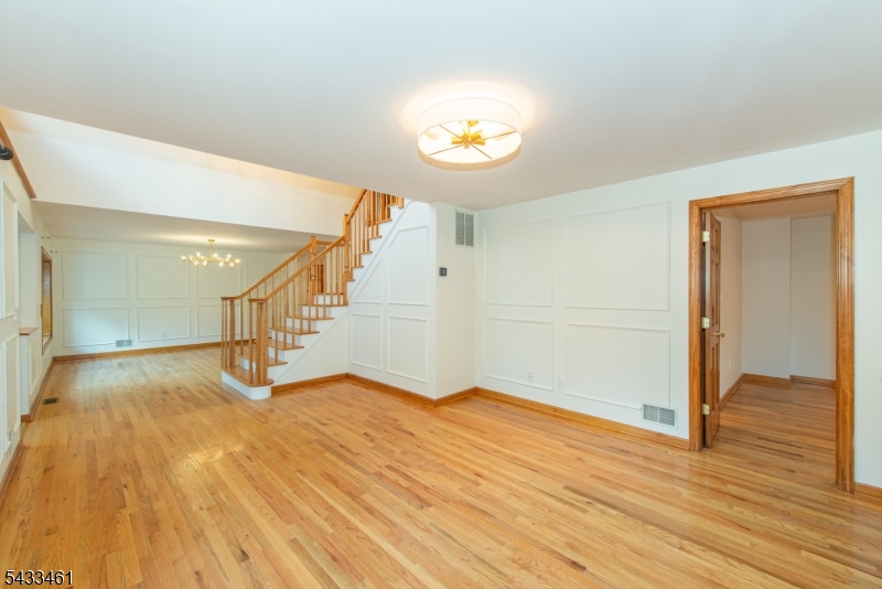 77 Rockwood Road Florham Park, NJ 07932 - Photo 6 of 47