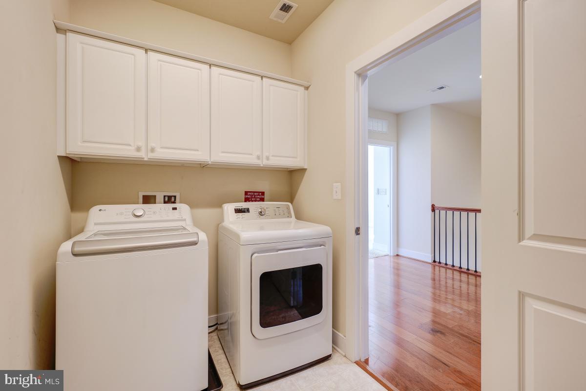 738 McKenzie Avenue Alexandria, VA 22301 - Photo 16 of 33 Laundry closet