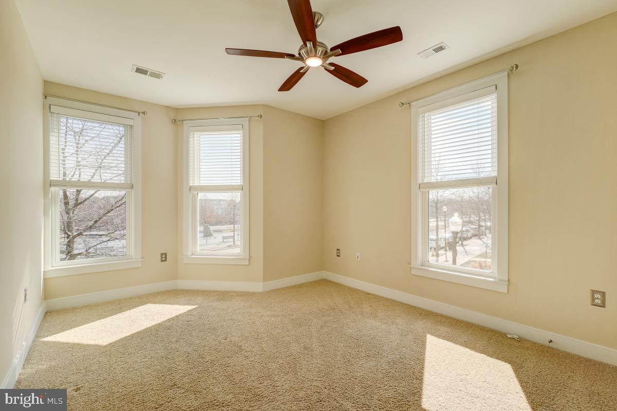 738 McKenzie Avenue Alexandria, VA 22301 - Photo 18 of 33 Bedroom 1