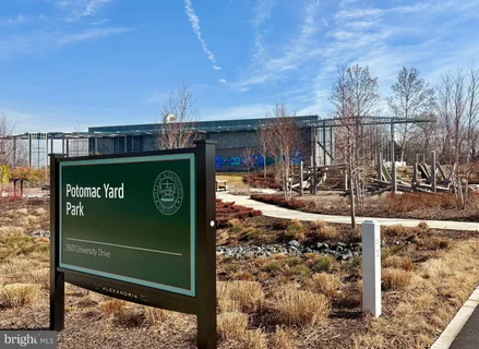 $929,000 | 738 McKenzie Avenue, Alexandria, VA 22301