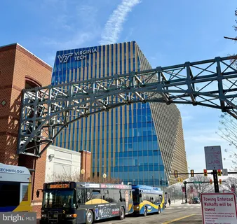 $929,000 | 738 McKenzie Avenue, Alexandria, VA 22301