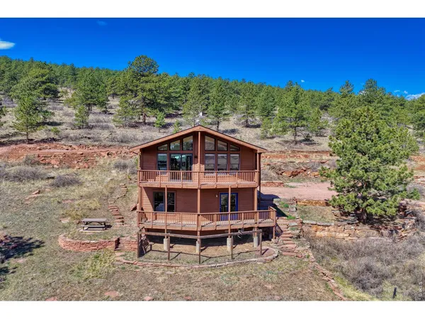 $950,000 | 2901 Stone Canyon Drive, Longmont, CO 80503