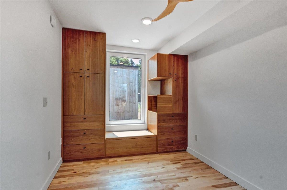 868 Falls Road Shelburne, VT 05482 - Photo 20 of 41