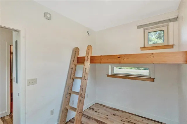 $650,000 | 868 Falls Road, Shelburne, VT 05482