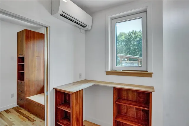 $650,000 | 868 Falls Road, Shelburne, VT 05482